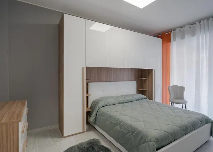 - Lucky - 2 Bedrooms & Comfort Apartment
