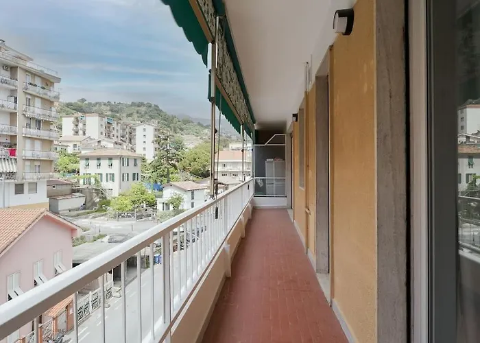 - Lucky - 2 Bedrooms & Comfort Sanremo